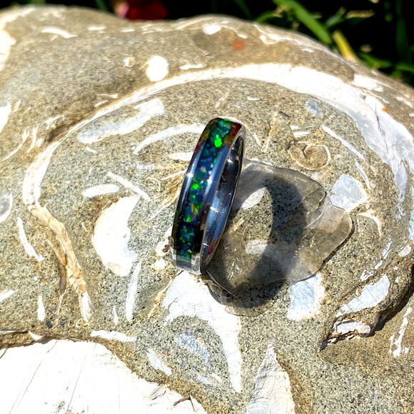 Emerald opal and tungsten carbide - Picture 2 of 5